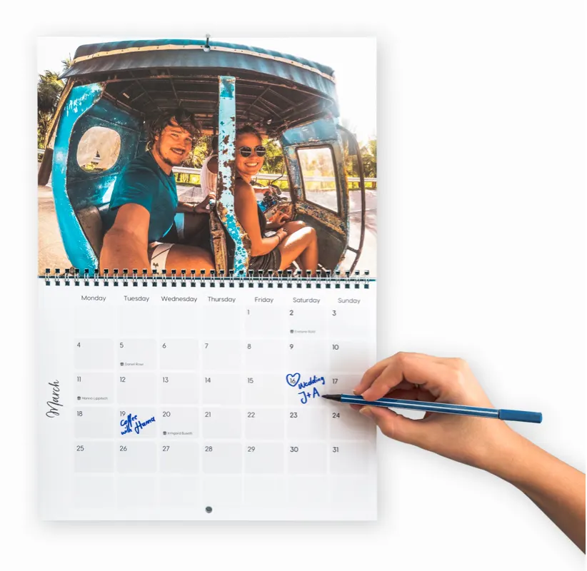 Custom photo calendars easily make your own journi