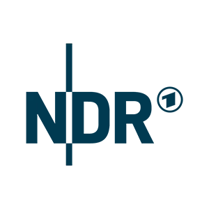 Ein einfarbig dunkelblauer Rechtspfeil mit rechteckiger Basis und dreieckiger Spitze vor weißem Hintergrund.