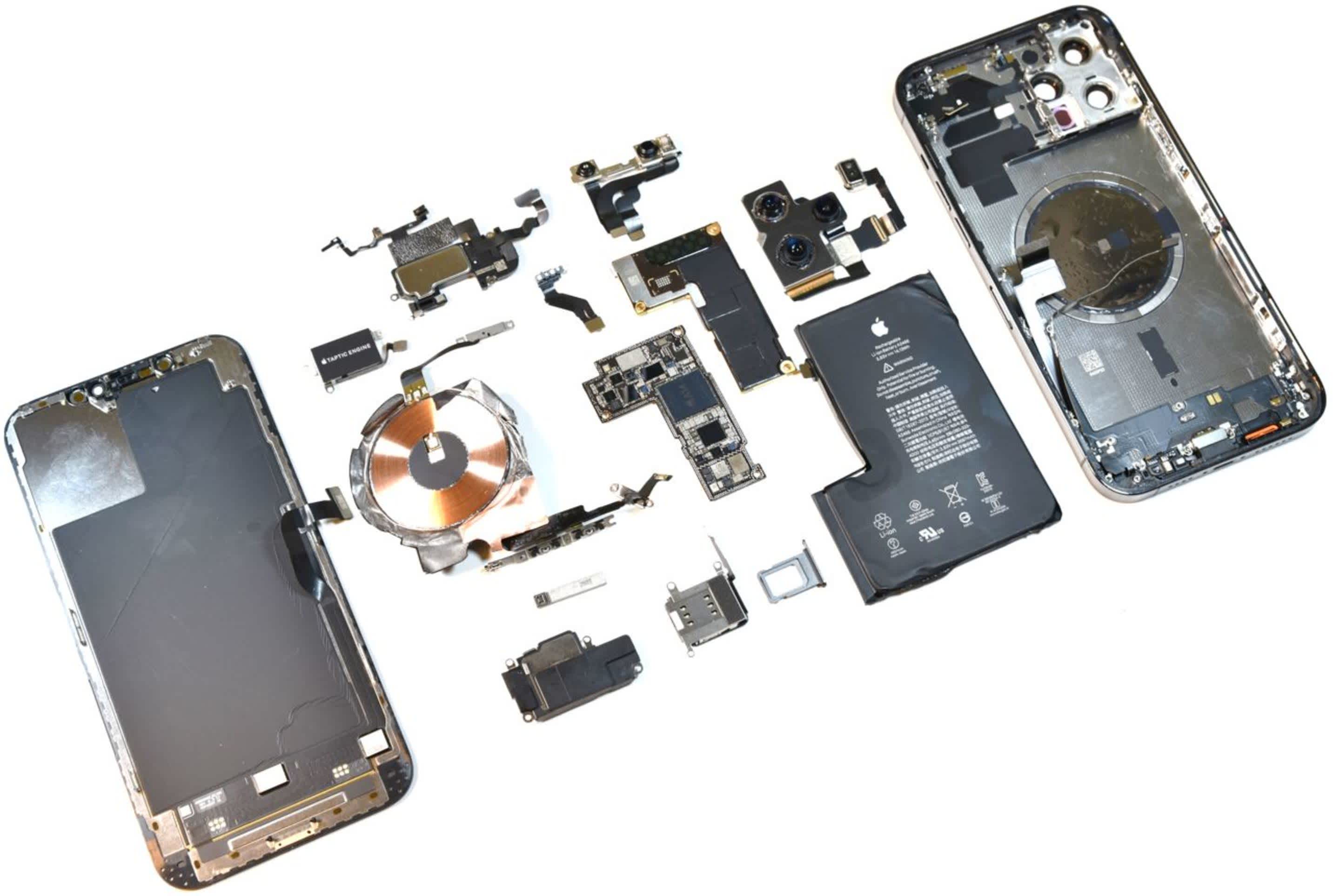image of the iPhone 12 Pro Max parts