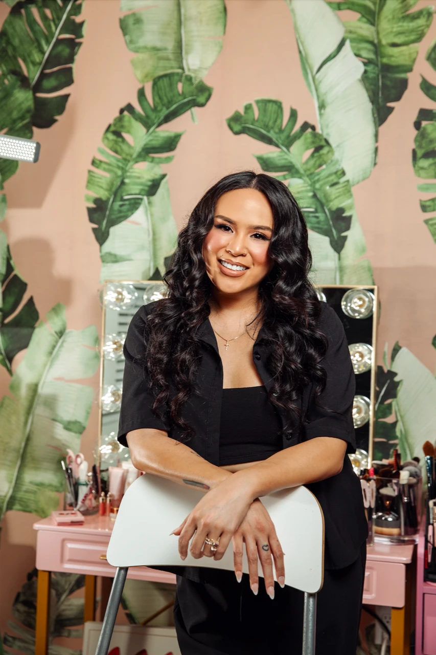 Cover Image: Lyndsey Ariel Pozo, Miami Makeup Artist