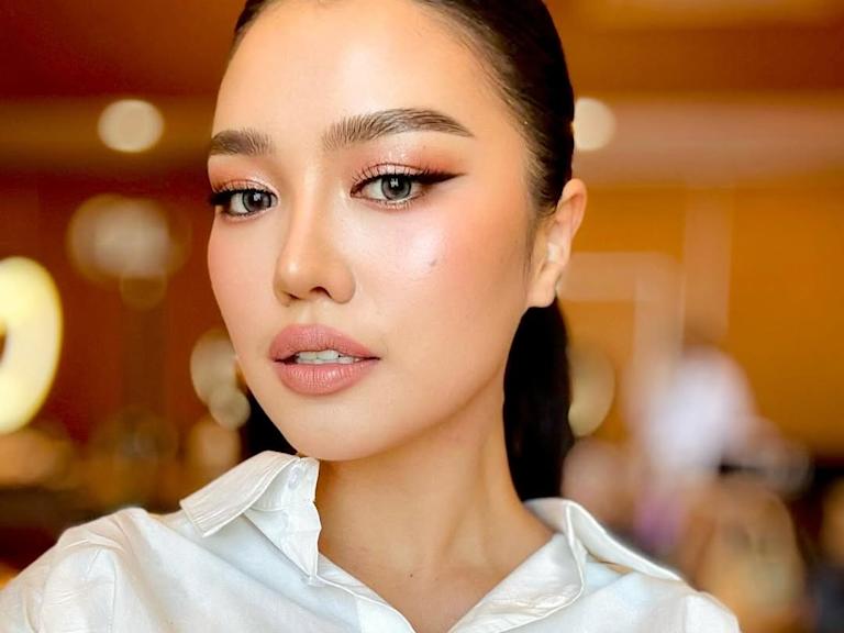 Thai makeup by @aiauud, who creates stunning soft glam looks. Source: https://www.instagram.com/p/DLAE16HBucf/?img_index=2

