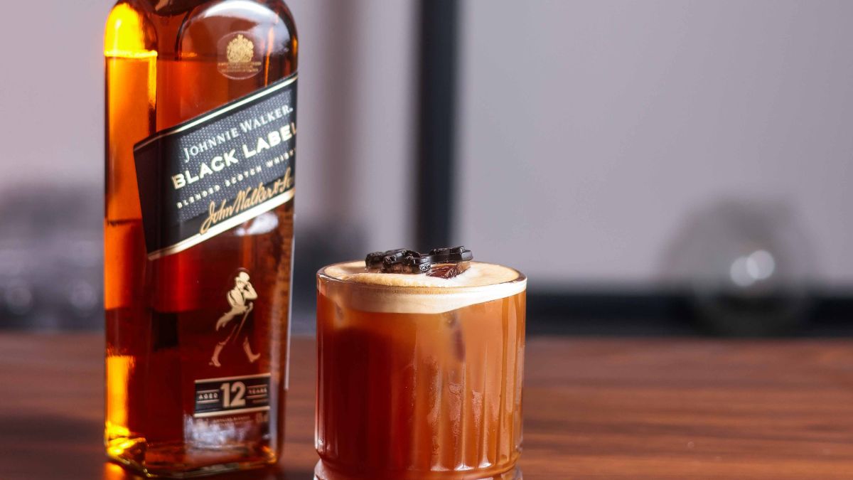 From Fruity To Coffee: 12 Unexpected Whisky Cocktails From Johnnie Walker Whisky Experiments_HeroImage_AltText