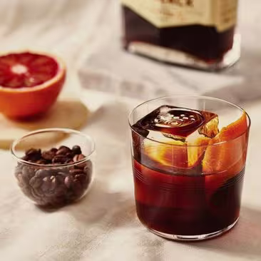 Cold fashioned cocktail 