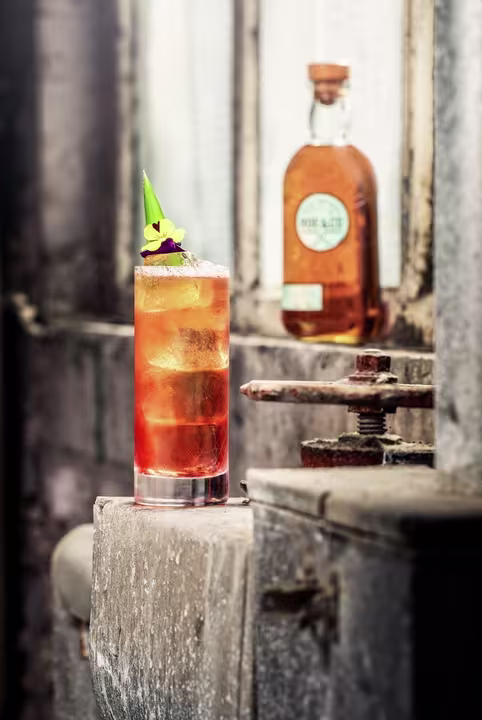 Roe and co bottled and glass