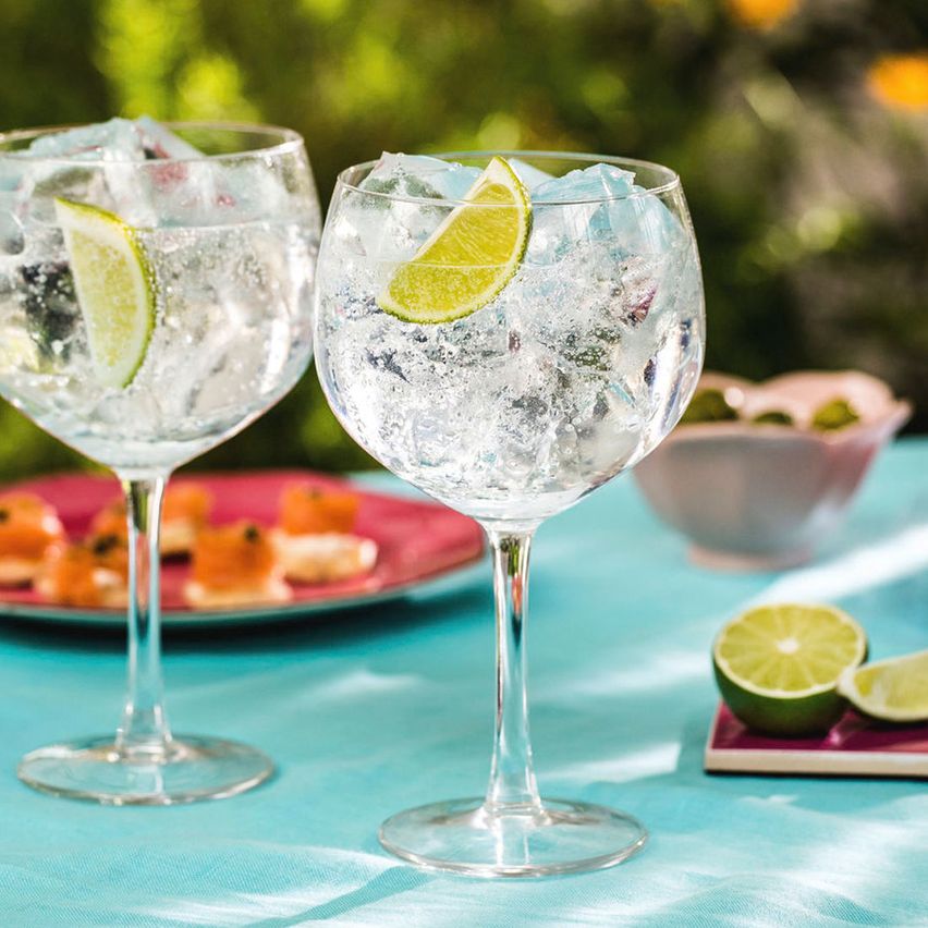 Gin 0007 Apertivio, a classic gin cocktail