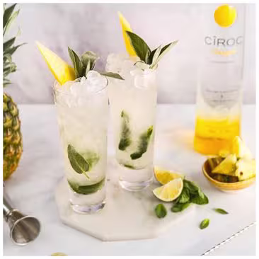 Cîroc Pineapple Spritz