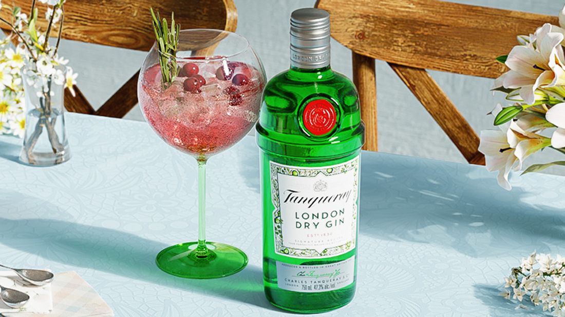 A GIN DÍSZÍTÉSE	