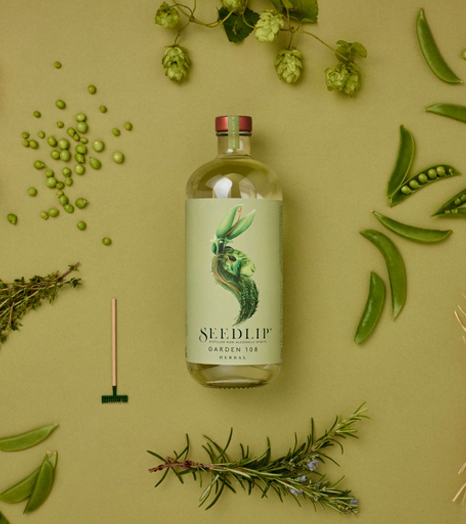Seedlip Garden bottle shot