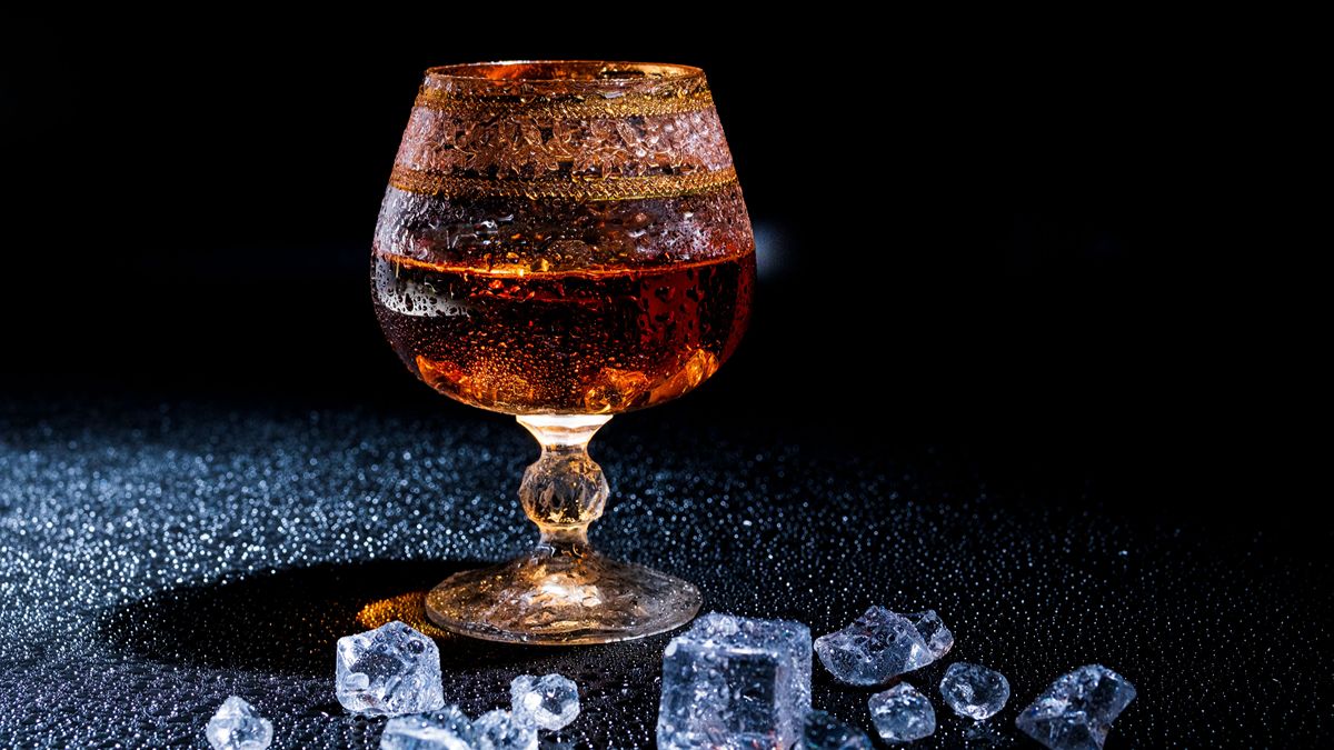 On National Daiquiri Day, Try A Dark Rum Twist On The Classic Cocktail_HeroImage_AltText