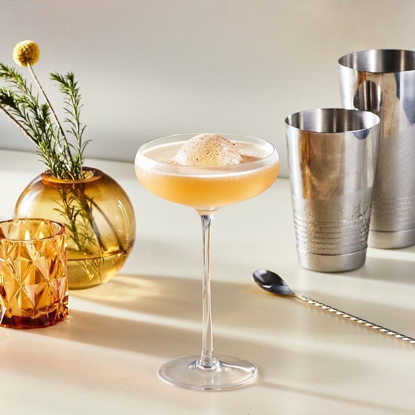 Johnnie Walker Black Label F21 Q4 Cinema Sour 3 Social Asset