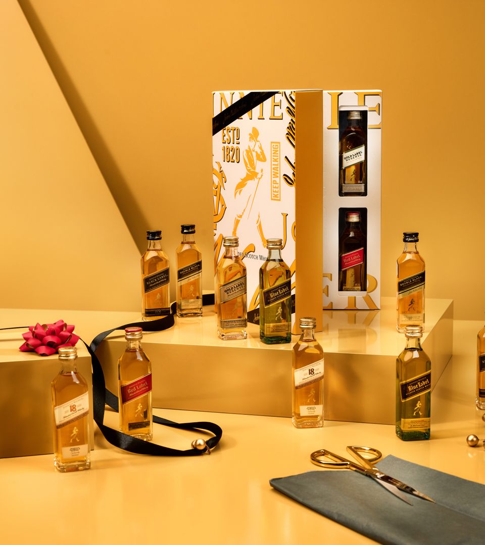 Johnnie Walker Blended Scotch Whisky 12 Days of Discovery