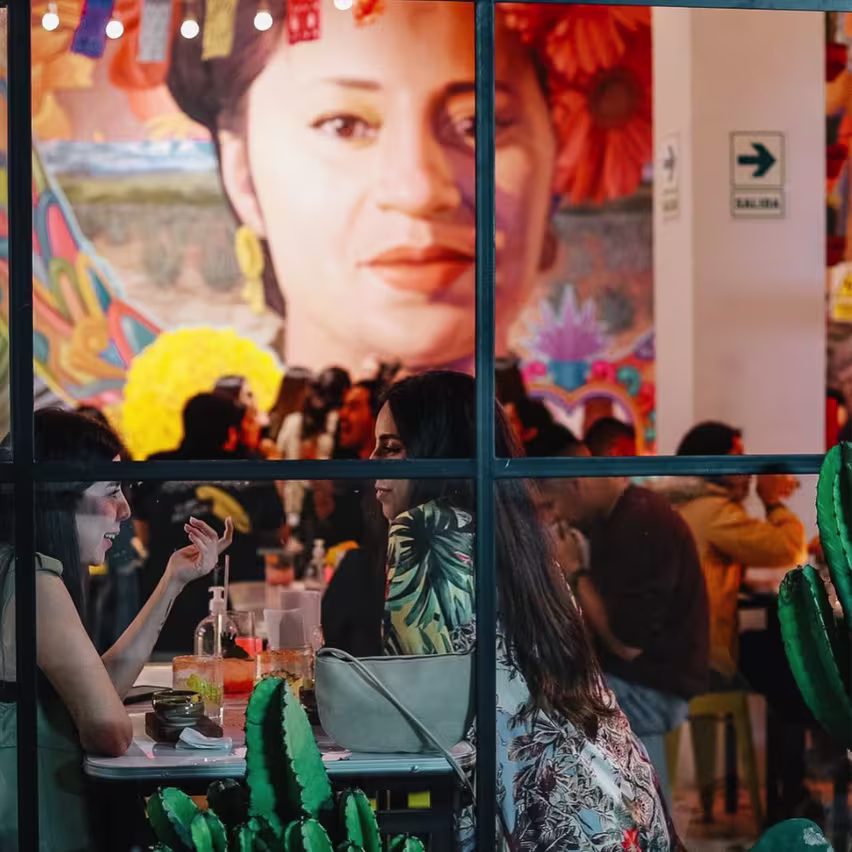 María Mezcal