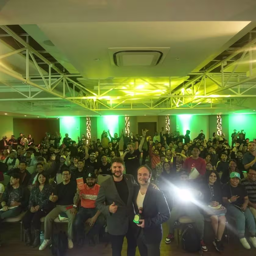 Bruno Ferrari y Santiago Michelis concluyen su presentación “Tequila: un destilado World Class” en Clase Maestra Perú.