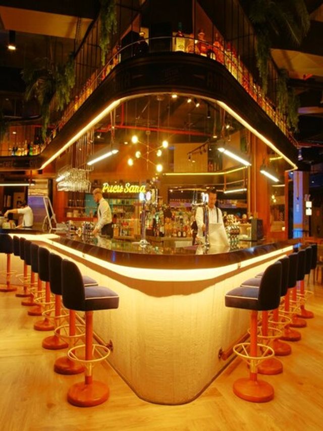 Isola Bar