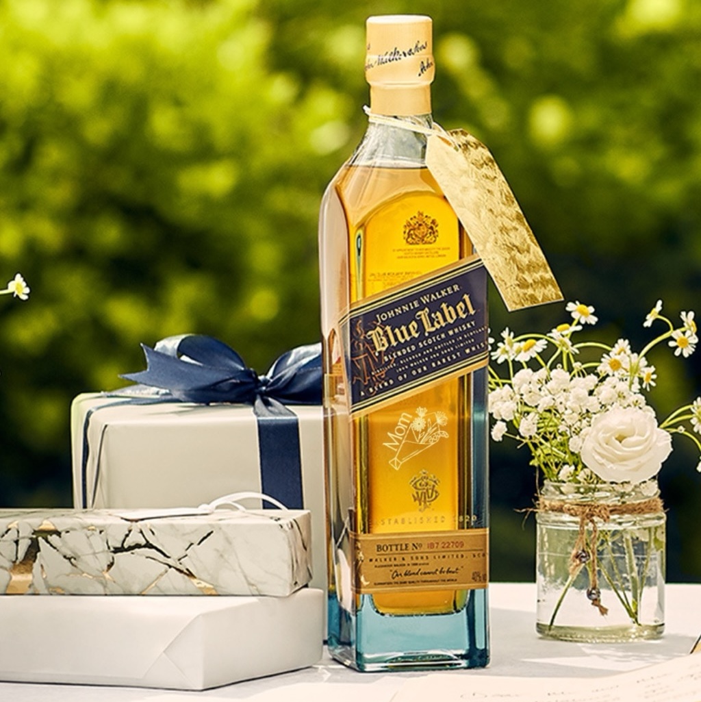 Johnnie Walker Blue Label Mother's Day Engraved Bottle | Comes
