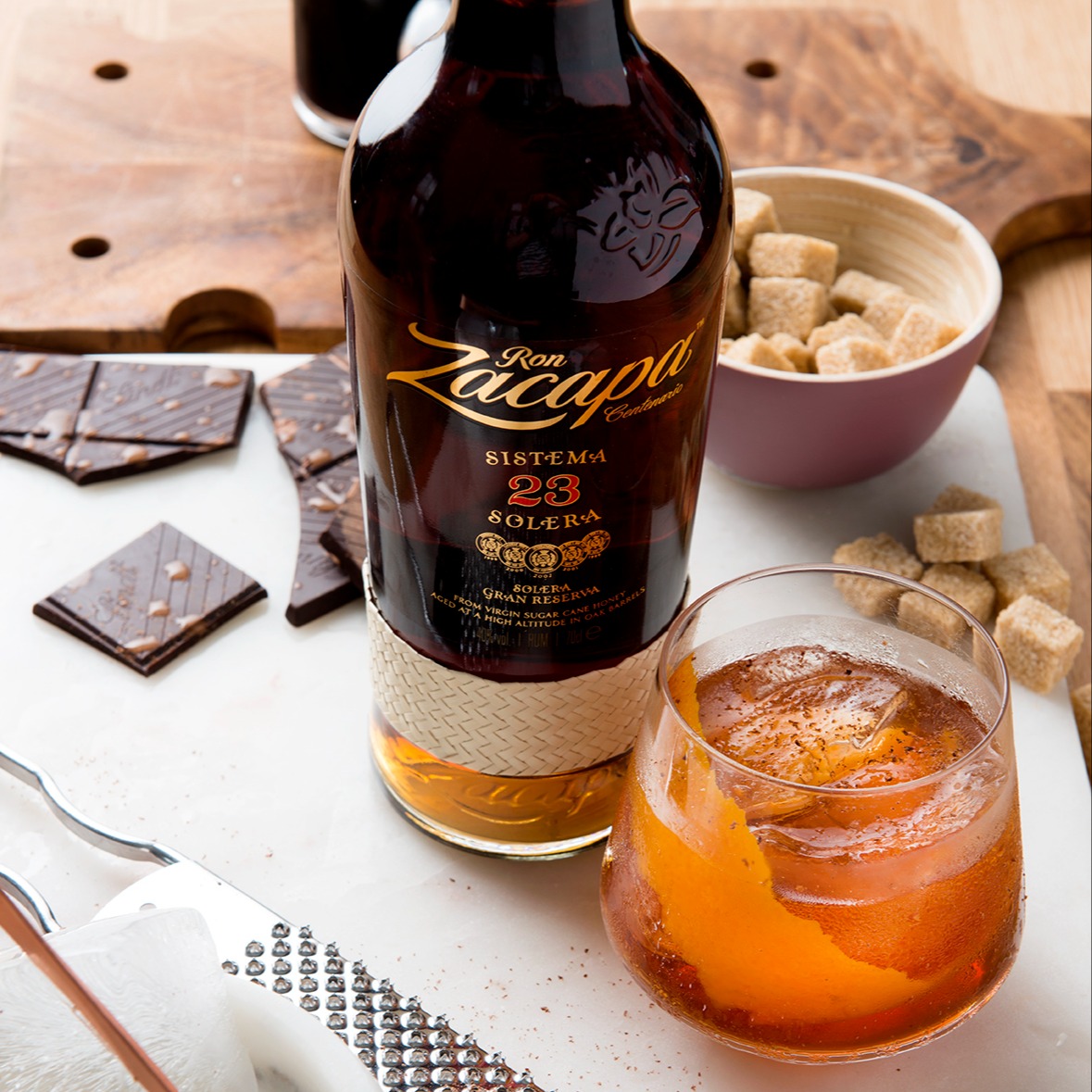 Beso sobre las nubes, de Cross Yu