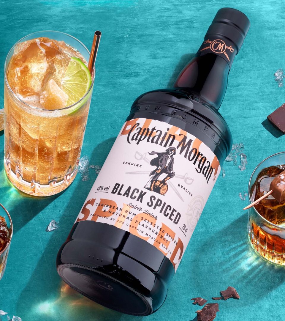 Captain Morgan Black Spiced Rom, 0.7 L 
