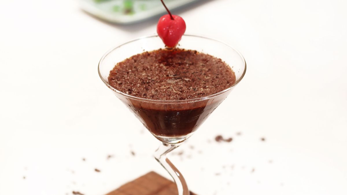 World Chocolate Day 2026: 5 Chocolate Cocktails Home Bartenders Can Try_HeroImage_AltText