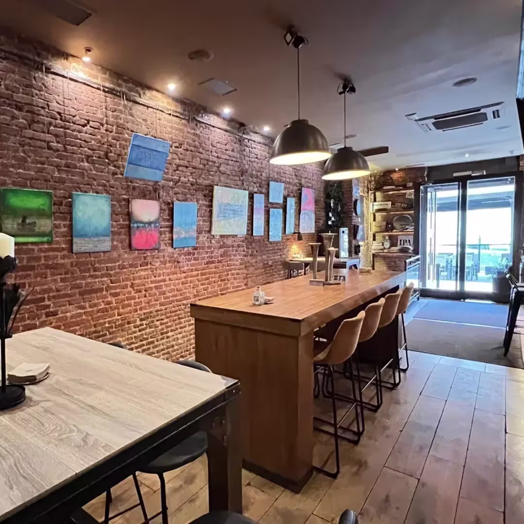 Artium Left 