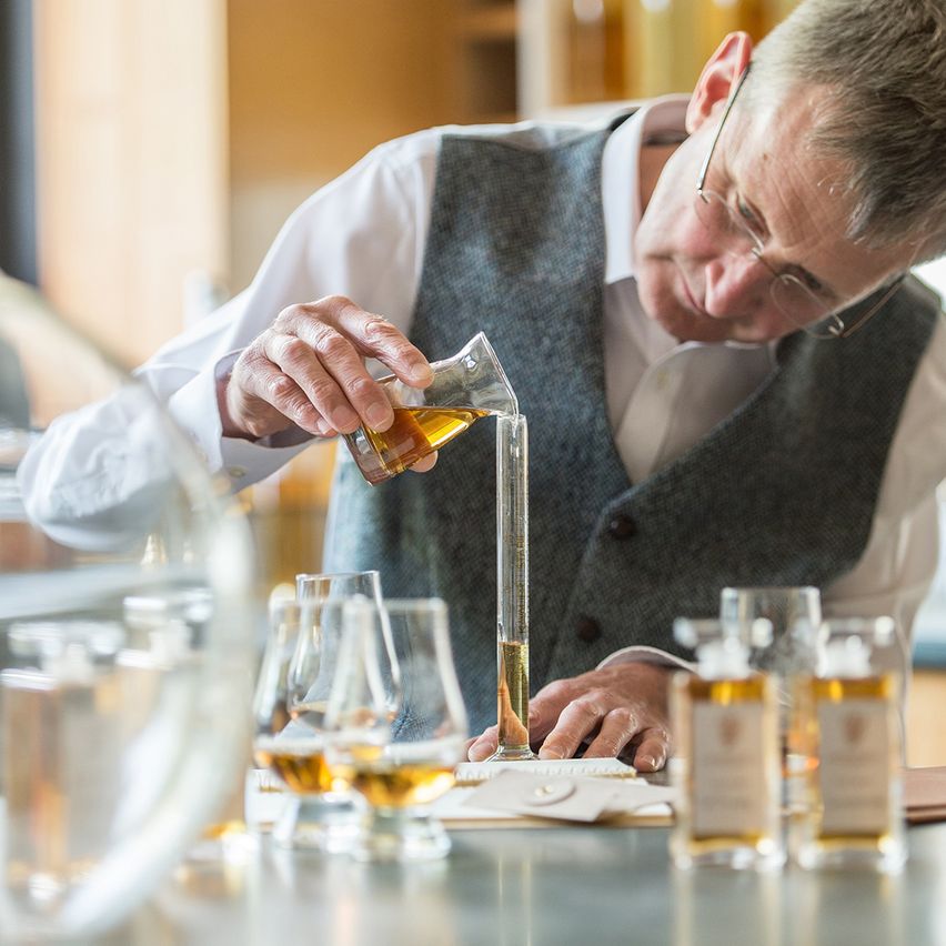 Johnnie Walker Gold Label Reserve Digital Commerce Imagery