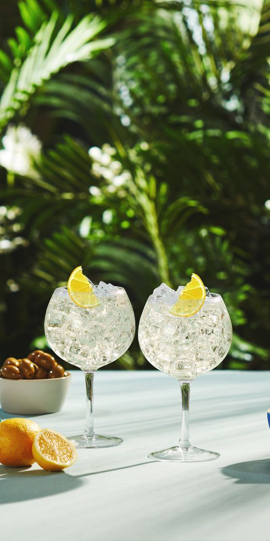 Gordon's 0.0% cocktails