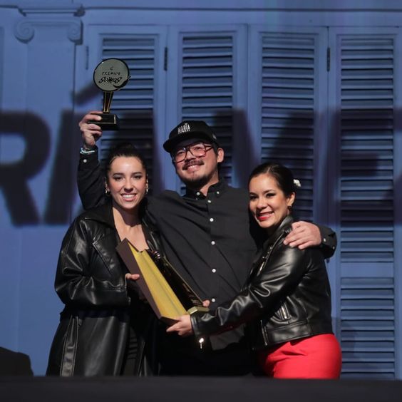 En la imagen se ve a los cocineros  ganadores de los Premios Somos