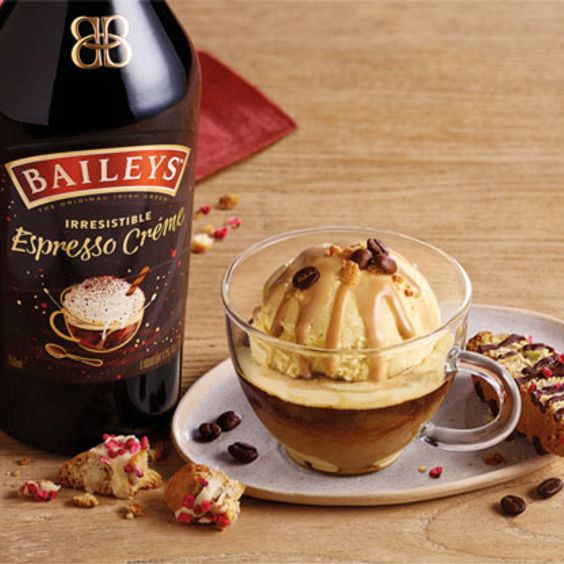 Baileys Espresso Créme Sobre Helado