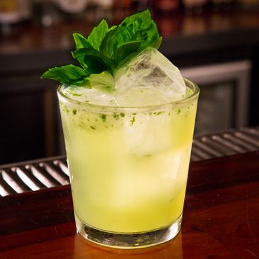  1635424 Tanqueray Cocktail Photos Basil Smash 1 (1)