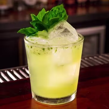  1635424 Tanqueray Cocktail Photos Basil Smash 1 (1)