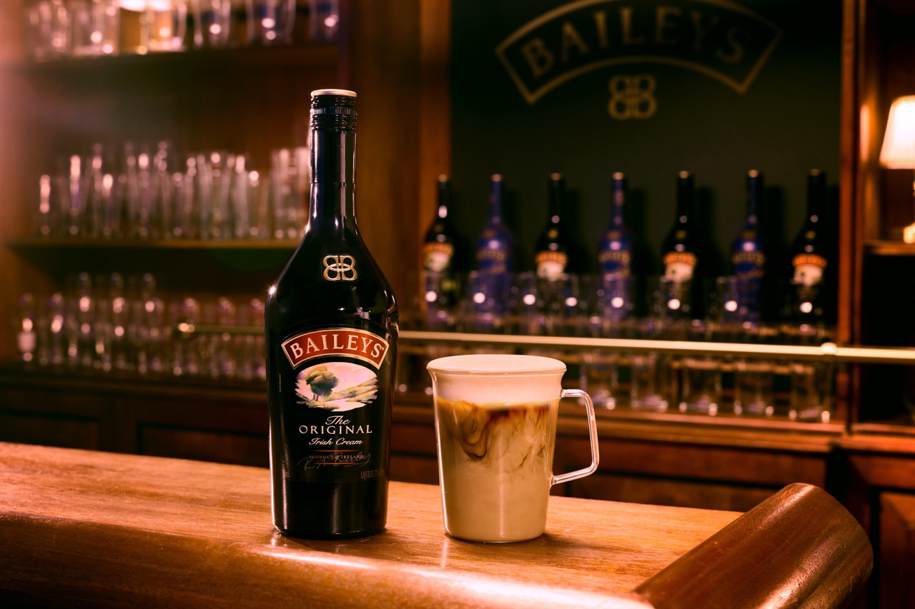 BAILEYS IRISH COFFEE HERO SHOT