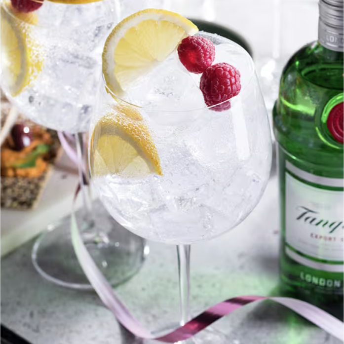 Tanqueray 0.0 con tónica, limón y frambuesa 
