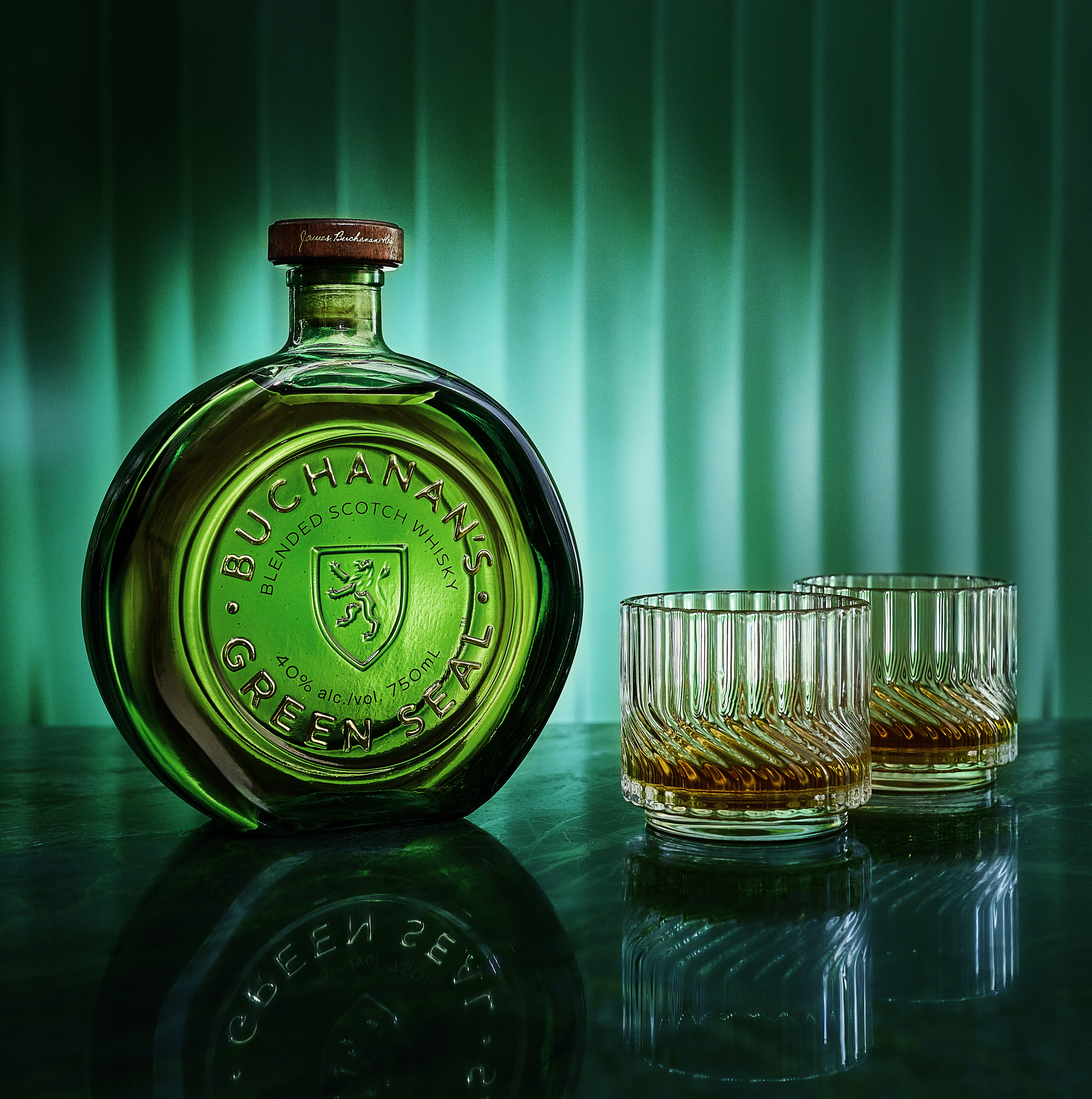 Buchanan's Green Seal Blended Scotch Whisky - 750ml | The Bar US