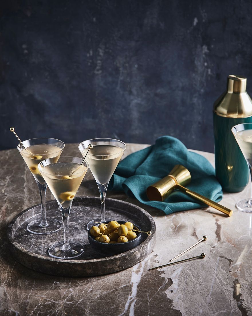 Vodka Martini Cocktail Bundle serve