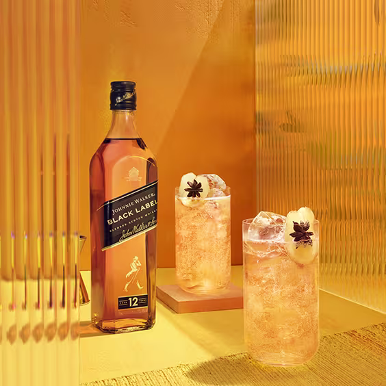 Johnnie Walker Black Label & Ginger Ale