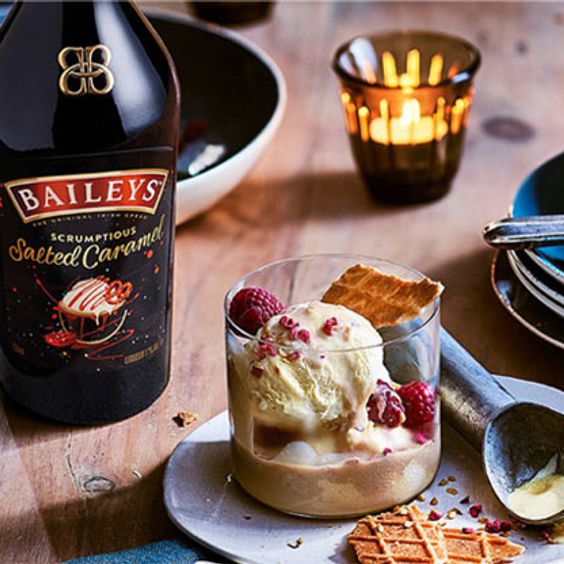 Espresso Martini de caramelo salado con Baileys