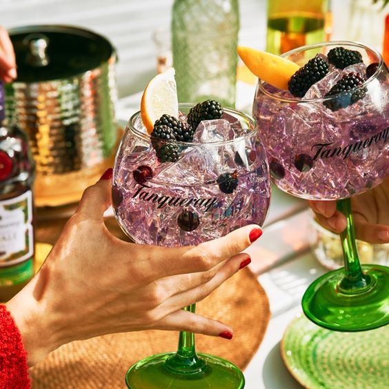 Cócteles Tanqueray Royale