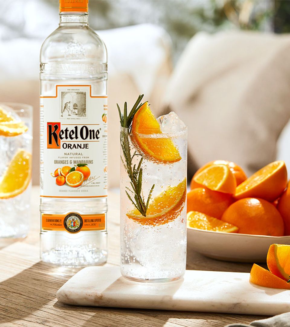  Ketel One Oranje Vodka, 70cl front Serve 