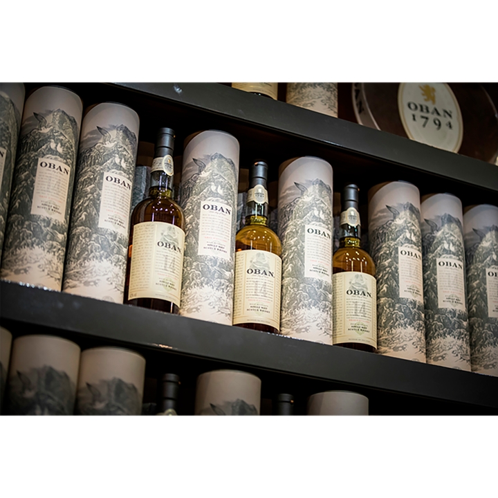 Oban 14 Year Old – Single Malt Scotch Whisky – From the shores of Highland – Scotch with smoky taste and hints of orange – 70cl