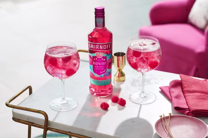 Smirnoff Raspberry Crush Flavoured Vodka 70cl - Spritz  - Occasion