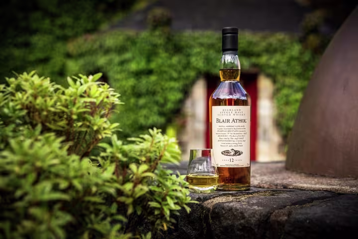 Blair Athol 12 Year Old Flora & Fauna Single Malt Whisky Lifestyle