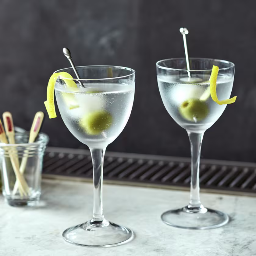 5502438 SMIRNOFF MARTINI NIGHT LIFESTYLE