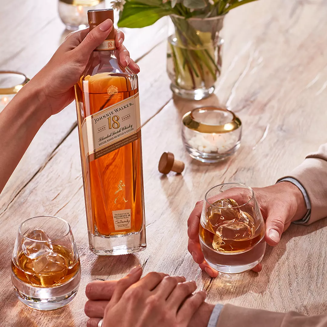 Johnnie Walker Aged 18 Years | The Bar US