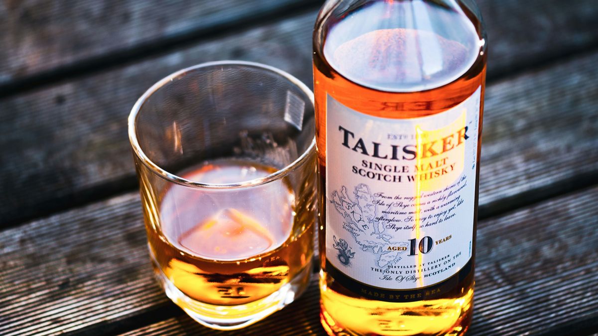 7 Whisky Bars In Delhi, Bangalore And More: A Look At India's Finest_HeroImage_AltText