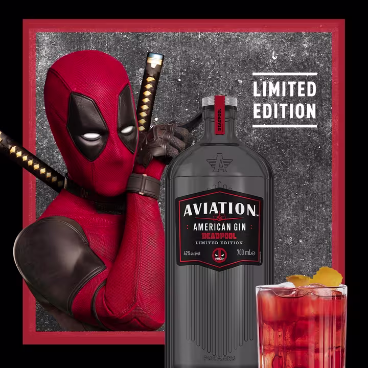 Aviation Deadpool Serve, Bottle with Deadpool Character