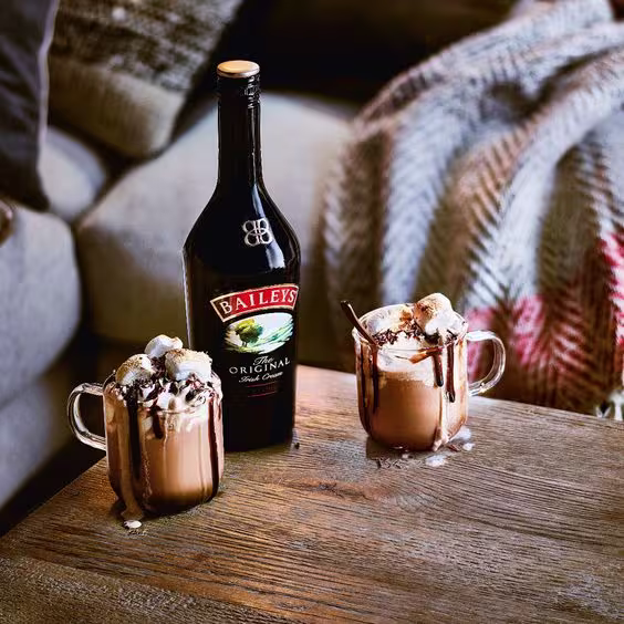 Chocolate caliente con Baileys Original Irish Cream