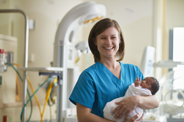 Pampers_Hospital_0235-600x400 A69