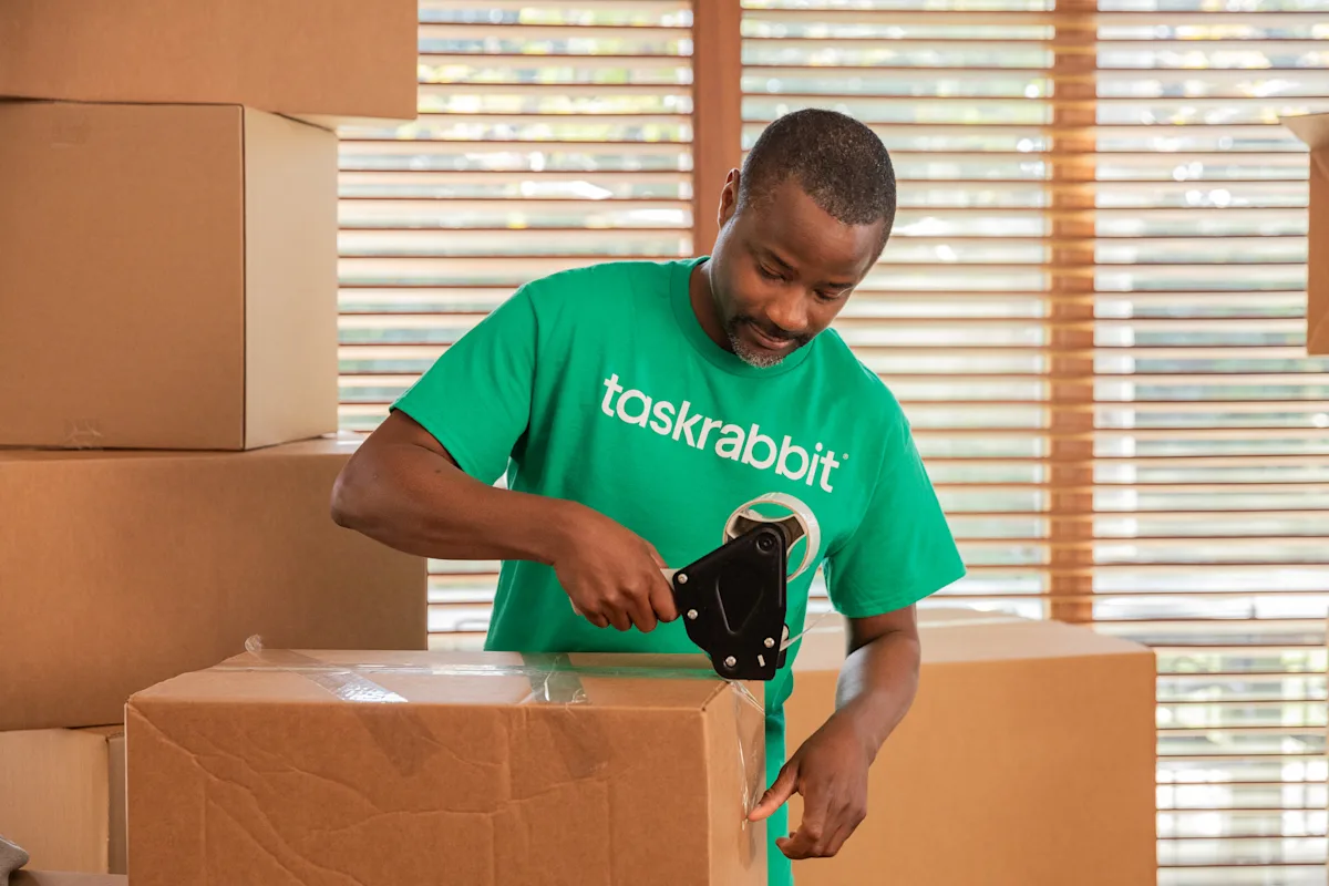 How Much Do Movers Cost? Average Cost, Factors & More