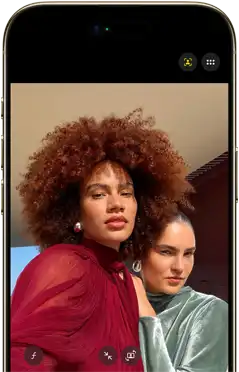 iPhone Air, face avant, Dynamic Island dans la partie centrale supérieure, Cadrage centré pour les photos en cours d’utilisation