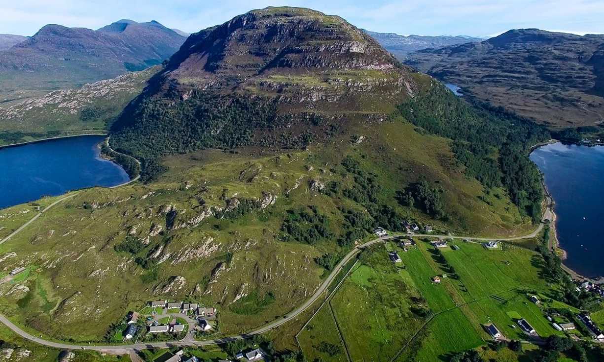 Ben Shieldaig is home to many species of iconic Scottish wildlife including sea eagle, golden eagle, red squirrel, pine marten and otter