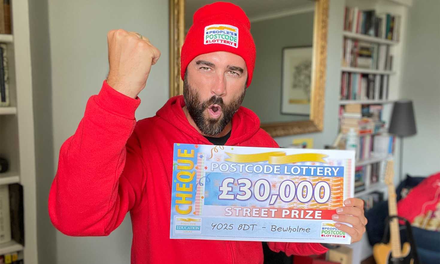 Matt reveals today's £30,000 Street Prizes for two lucky players in Bewholme